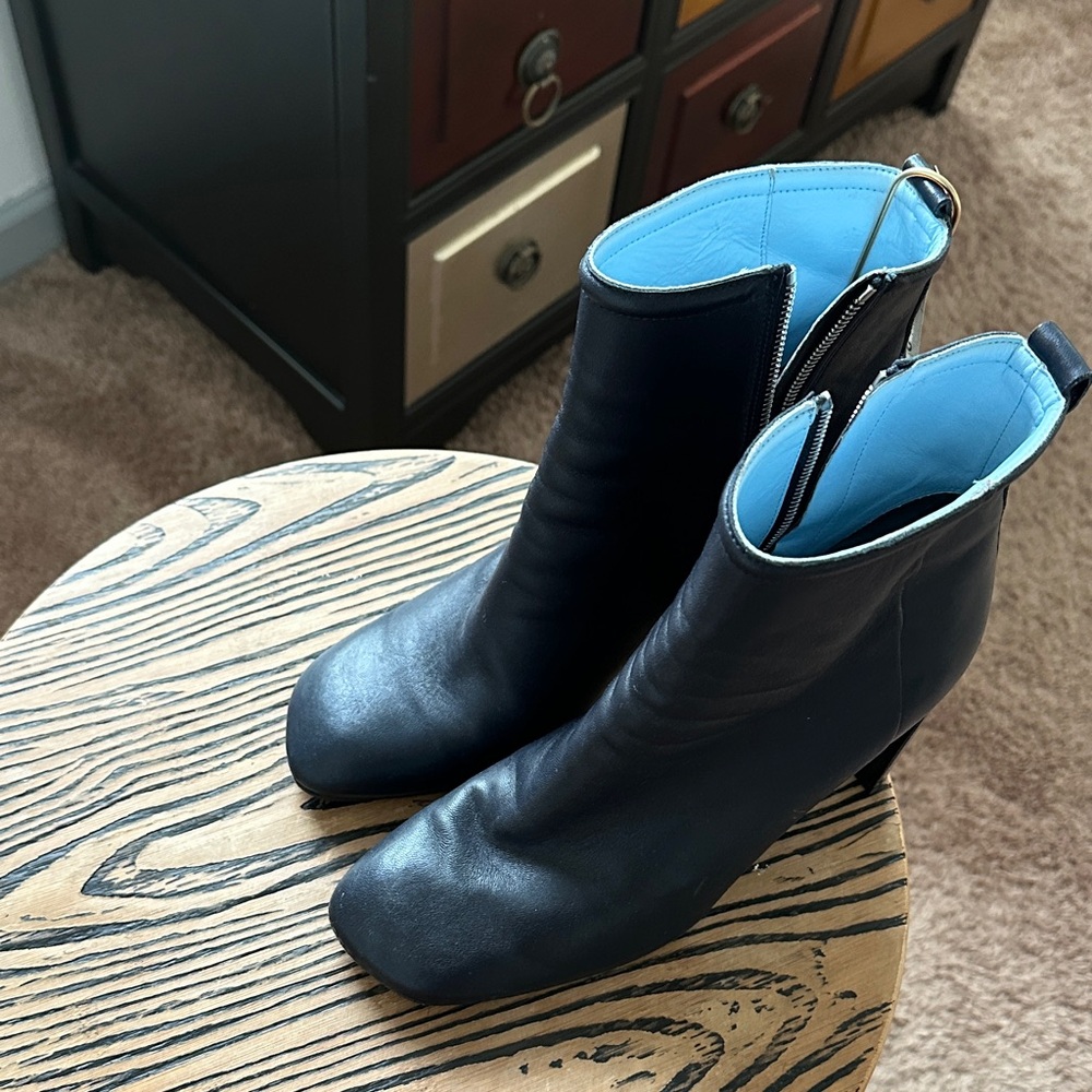 rag & bone Black Ankle Boots with Blue Lining